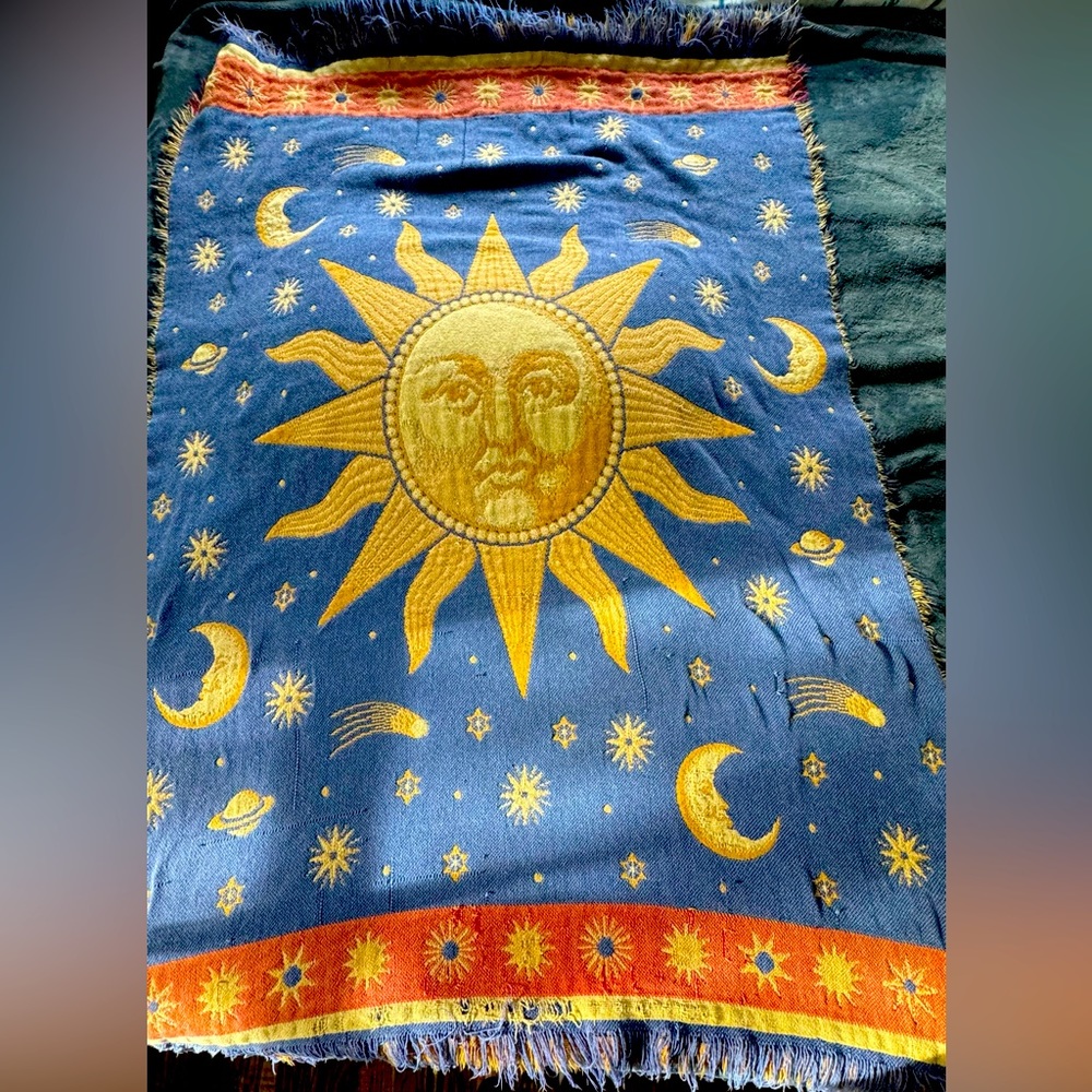 90s Style Celestial Reversible Throw Blanket - 44”x 62”